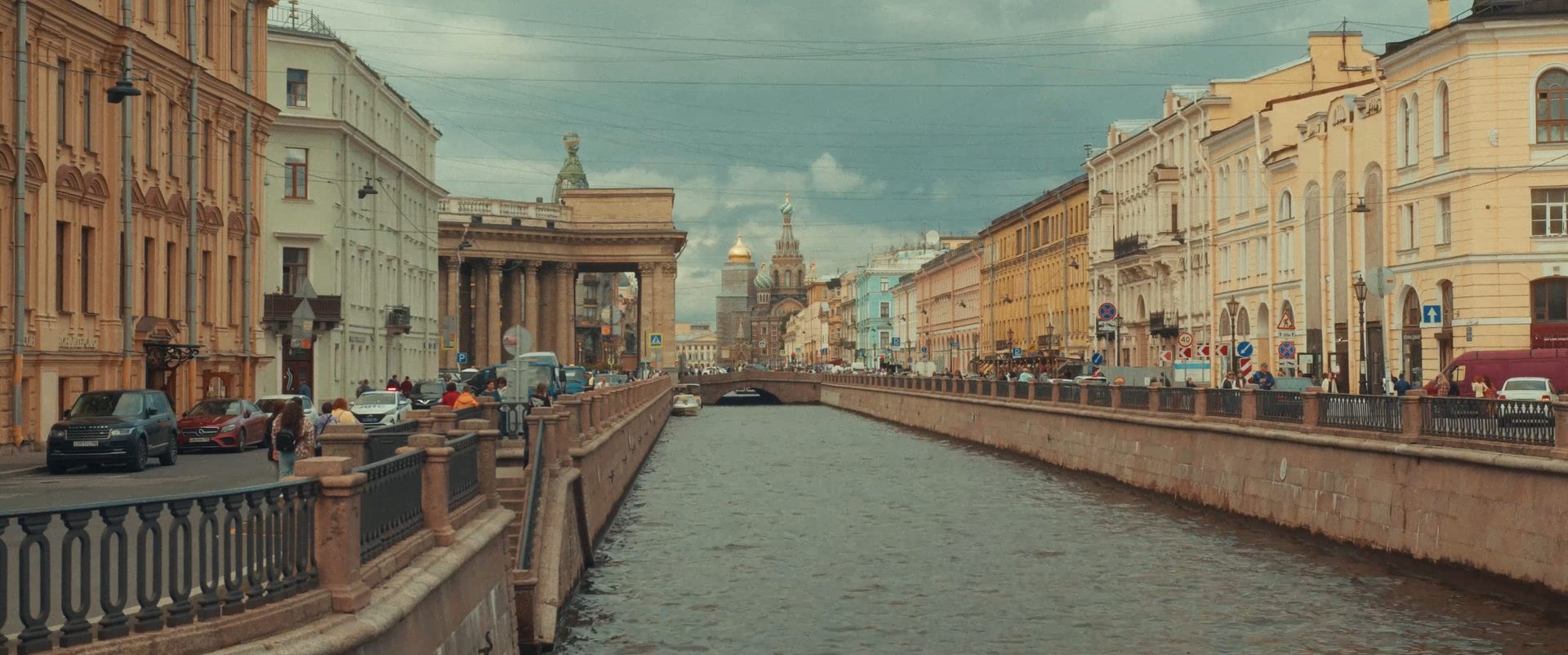 Fotograma filmado en San Petersburgo, Rusia